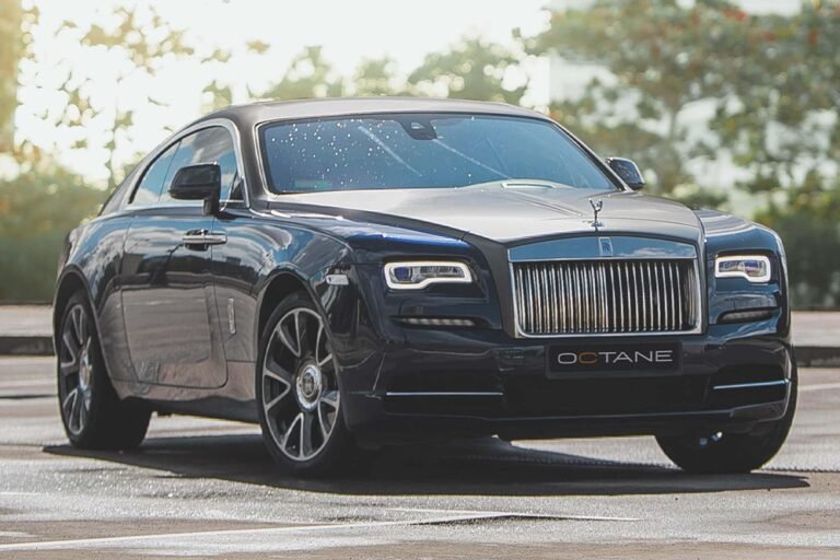 Luxury Car Rental Dubai Best Price | Save More on Rolls-Royce, Ferrari & Lamborghini